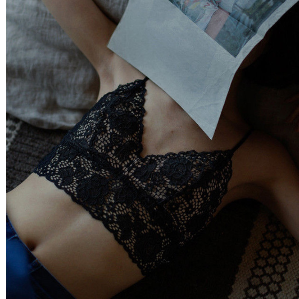 Elegant Signature Lace Wirefree Bralette