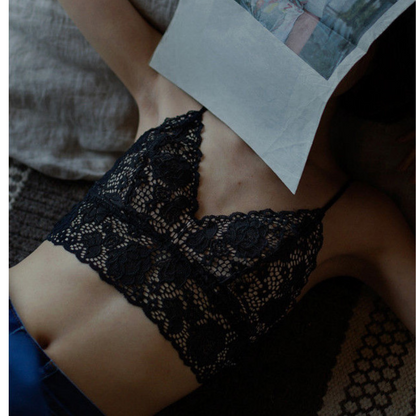 Elegant Signature Lace Wirefree Bralette